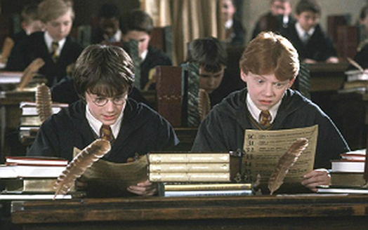 Вивчай англійську і магію в онлайн школі чаклунства «Хогвартс»