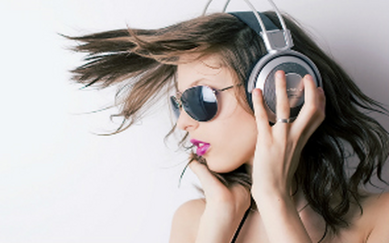 Англомовне радіо для розвитку навички listening: вивчайте англійську із задоволенням!