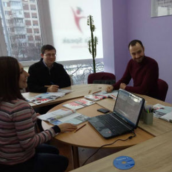 Let's Speak - курси англійської мови