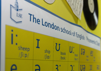 Изучайте английский с международной командой London School of English!